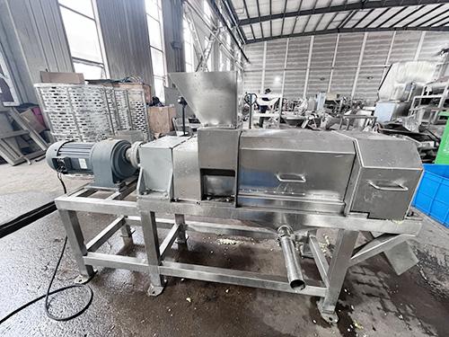 双螺旋式挤压榨汁机的榨汁优势是什么 